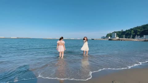 Nepali Myanmar & Vietnamese Girls are Weekend in Atami Beach Japan