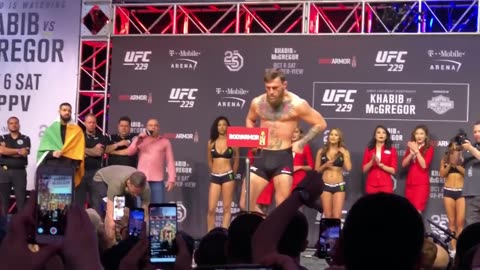 STAREDOWN!! CONOR MCGREGOR AND KHABIB NURMAGOMEDOV UFC 229