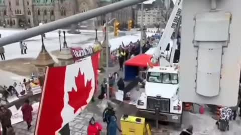 MORE TRUCKS ARRIVE IN OTTOWA CANADA DESPITE EMERGENCY ACT - CONVOY 2022