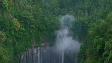 Angels Shower - Tumpak Sewu Waterfall