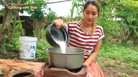 How to make Durian with sticky rice dessert?