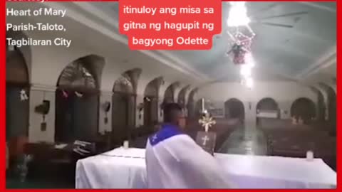 Isang pari sa Bohol, itinuloy ang misa sa gitna ng hagupit ng bagyong Odette