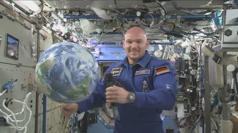 Space Station Astronaut Talks Space with Students