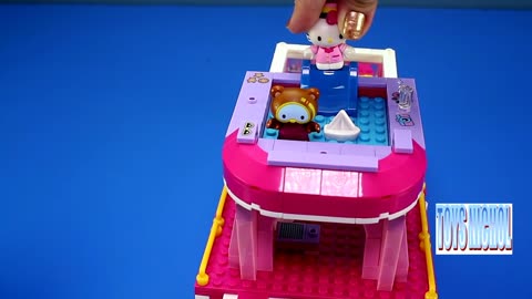 Hello Kitty Boat go to Beach