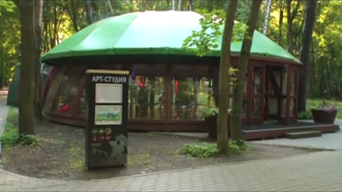 Saberfighting classes in Moscow park