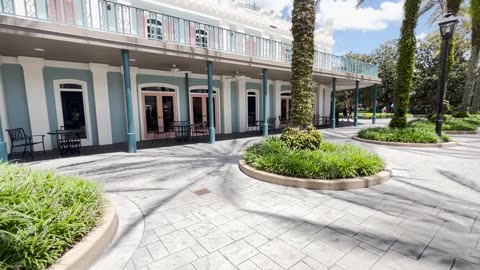 Disney_s Port Orleans Resort - French Quarter tour (rooms, pools, dining)