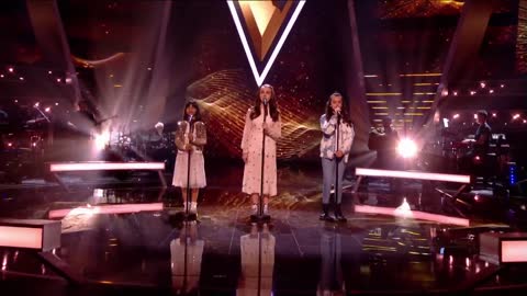 Lydia, Aadya and Rae Perform 'Somewhere Only We Know' | The Battles |