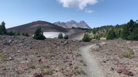 Central Oregon - Three Sisters Wilderness - Approaching Base of Broken Top - 4K