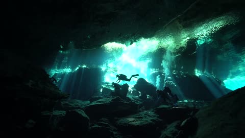 diving in Cenotes Meksyk