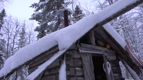 I SPENT THE NIGHT IN A LOG CABIN DURING A SNOWSTORM