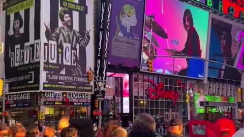 People on the streets of Times Square