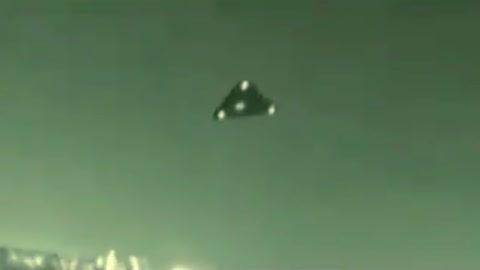 Shocking Close-Up Video Of Triangle UFO Over City