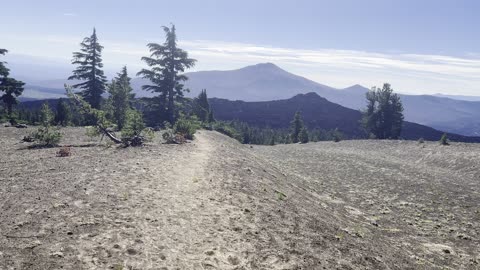 Backpackers Paradise Half Way Up Belknap Crater – Pacific Crest Trail – Central Oregon – 4K