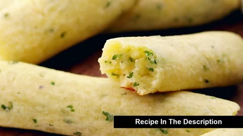 Keto Recipes - Garlic & Herb Bread Sticks