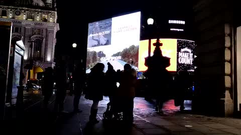 Time-lapse Of Piccadilly Lights In The Night