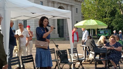 Voto o astensione - Europee 2024 - Arco della Pace - Intervento di una spettatrice