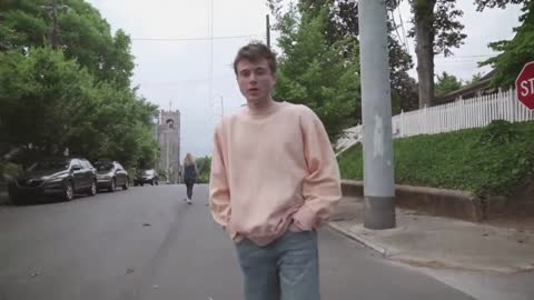 Alec benjamin-let me down slowly