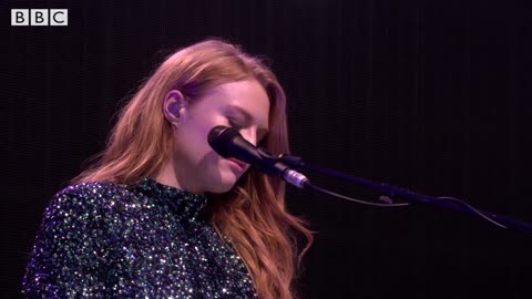 Freya Ridings - Lost Without You (Glastonbury 2019)