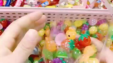 candy satisfying 06