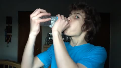 1 second water drink!