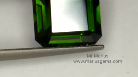 Green zircon