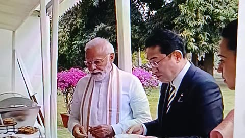 When PM Modi & Japan PM Fumio Kishida had #Golgappa