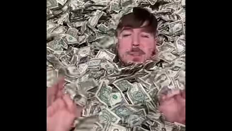 Mr beast playing in the dollars 💵.Mr beast shorts.