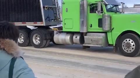 Truckers Protesting Mandates Cheered On By The Masses