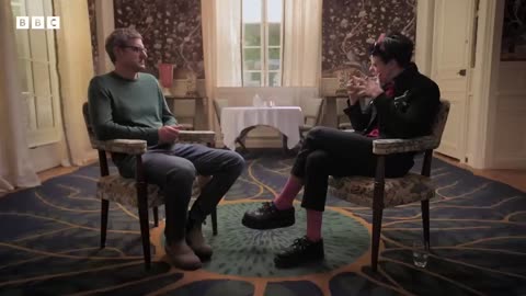 Yungblud on queerbaiting _ Louis Theroux Interviews - BBC