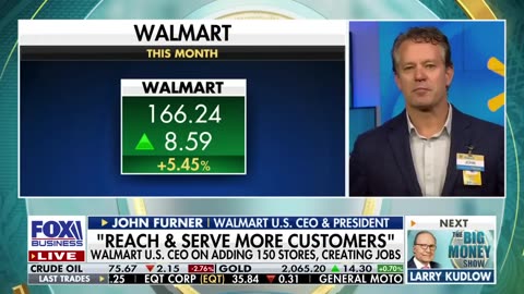 PAY DAY: Walmart CEO explains how managers could make nearly half a million dollars per year