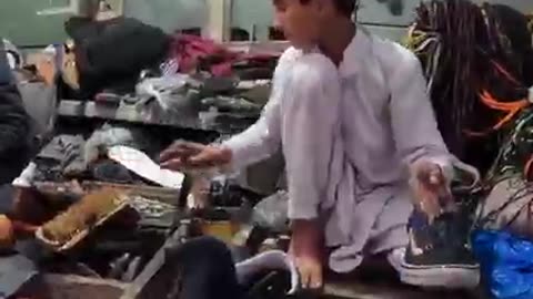 Honest shoe cleaner gets a reward