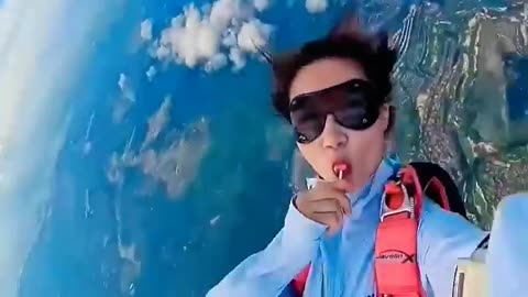 Confident level😱😱#skydiving#amazing#shortvideoviral