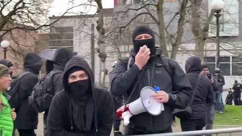 Jan 20 2020 Seattle 1.5 asking antifa about them saying acab to black cops on mlk jr day