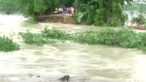 Tens of thousands displaced in northeast India floods