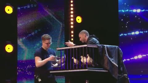 Darcy Oake's Illusion Magic