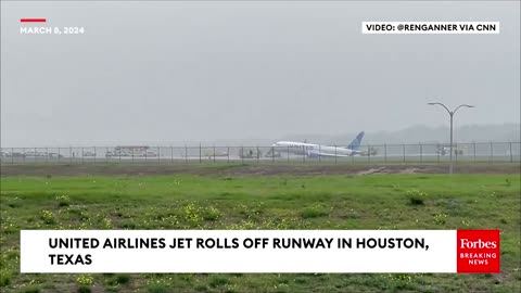 United Airlines Jet Rolls Off Runway In Houston, Texas