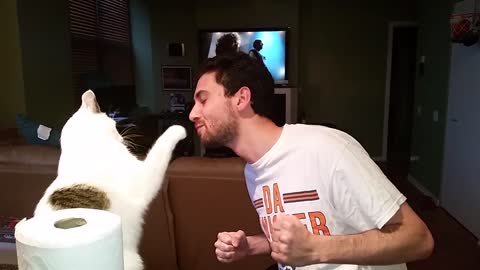 Cat slaps owner for trying to kiss him during Game of Thrones