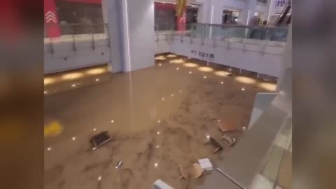 Half of Hong Kong is underwater! The worst flood in history in China after Typhoon Haikui