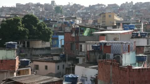 Drugs raid shootout in Brazil leaves 25 dead - BBC News