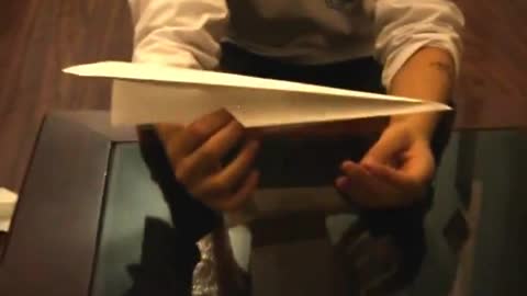 Tutorial on how to make the best paper airplane in the world