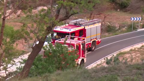 Fire rages in Spain's Alicante province