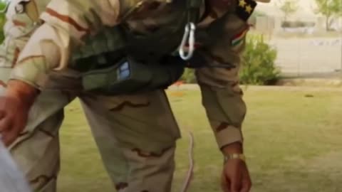 Iraq legend who defused 1150 land mines