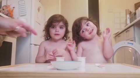 Adorable Twin Girls Couldn't Last Through The Patience Challenge