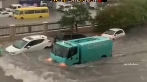 Dubai situation Right Now - Dubai Fully Sink In Rain - Dubai Rain News