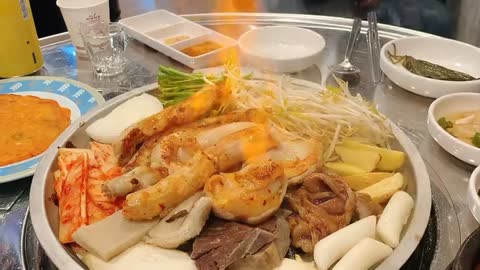 Best Flambe Dishes and Food: Flambé Korean Foods (Beef Intestines)