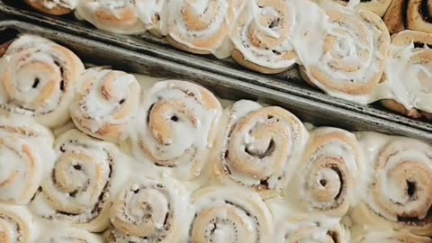 Icing Homemade Cinnamon Rolls