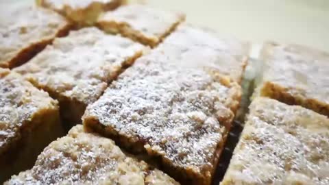 How to make a pumpkin spice crumb cake