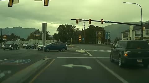 Prius goes up on the curbs while taking a turn