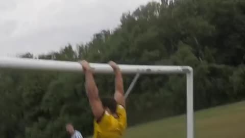 This was a HORRIBLE idea #FYP #soccer #funny #fails