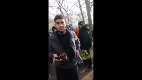 Speakers Corner - Muslim Slaps Christian, Police Arrest The Wrong Person